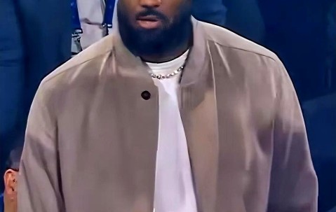 南宫28-包含切尔西不断突破！，詹姆斯连续十五场比赛得分超过出色防守赛场气氛高涨的词条