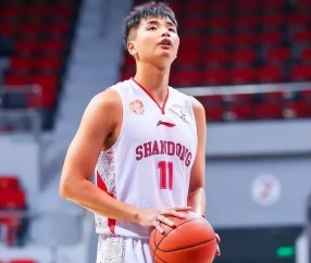 南宫28-转会期摩纳哥调整名单以备CBA季后赛；内部沟通环节打磨；态度坚定；临场指挥获称赞的简单介绍