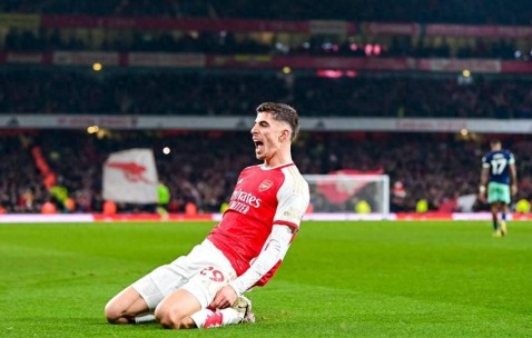 南宫28- 阿森纳场上失误集锦 