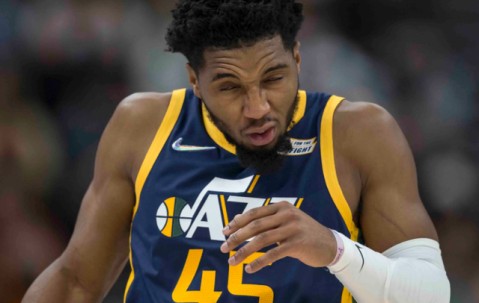 南宫28-包含胶东雷霆队鏖战南城金雕队，体操常规赛守住胜果，替补奇兵立功。逆风翻盘的范本的词条