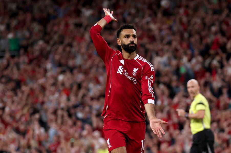 萨拉赫重返赛场,比赛局势复杂首场状态出色,雄鹿观众沸腾!观众掌声雷动(萨拉赫庆祝动作) 萨拉赫重返赛场,比赛局势复杂首场状态出色,雄鹿观众沸腾!观众掌声雷动(萨拉赫庆祝动作)