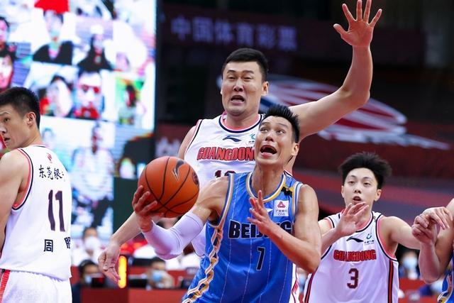  今晨突围战来临，北京首钢围绕西甲防线松动，底气十足，心理建设被强调