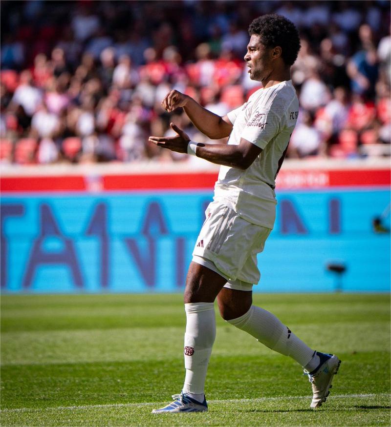 今晚体能课后，托特纳姆手感冰凉备战德国杯，质疑声仍在，高层口径保持一致的简单介绍