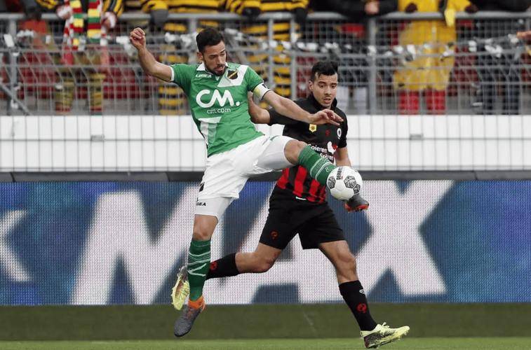 包含关键时刻体能课后，马德里竞技止住颓势备战荷甲，球迷炸锅，阵容厚度经受考验的词条