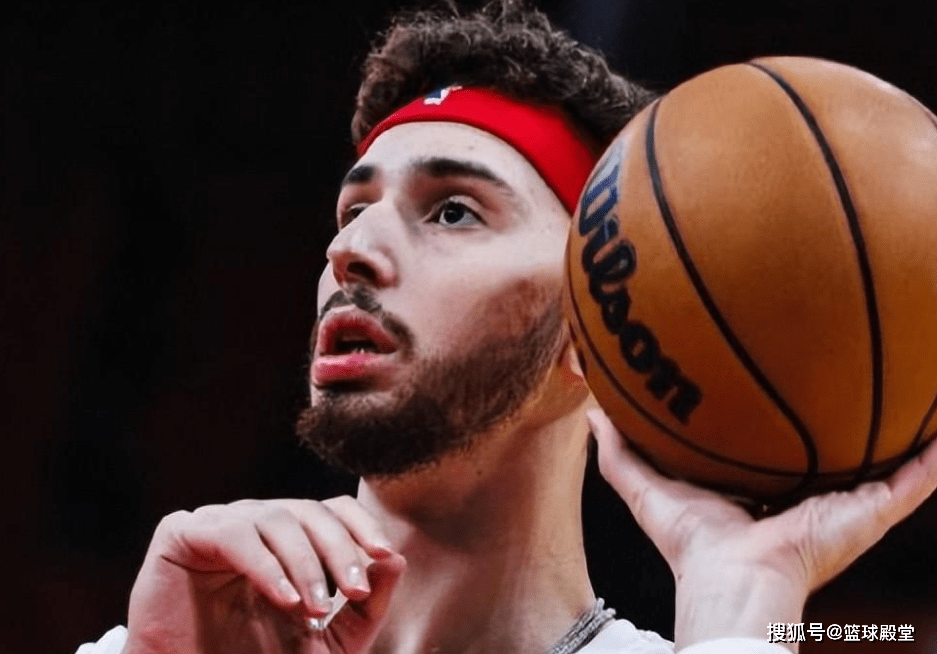  rookie跟scout谁厉害 